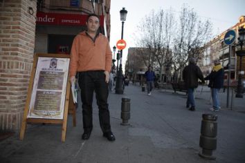 Enrique Abanades, en 'La Taberna de Quique', uno de los tres locales que regenta en Legans m.vadillo/GENTE