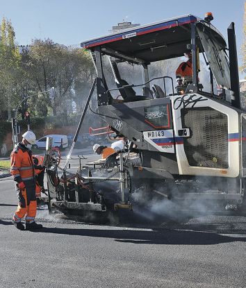 Los trabajos de asfaltado en la avenida de San Luis