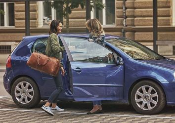 El coche compartido es una opcin de transporte alternativo