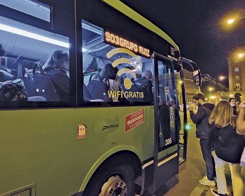 Un autobs nocturno en el Noroeste de la regin