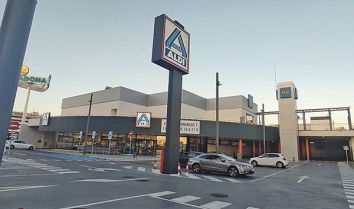 El nio apareci en un supermercado ALDI de Alcorcn